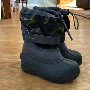 Columbia snow boots
